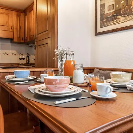 Apartment Hellochalet Derby - Heart Of Cervinia, Balcony & Lifts 1 Min Walk *