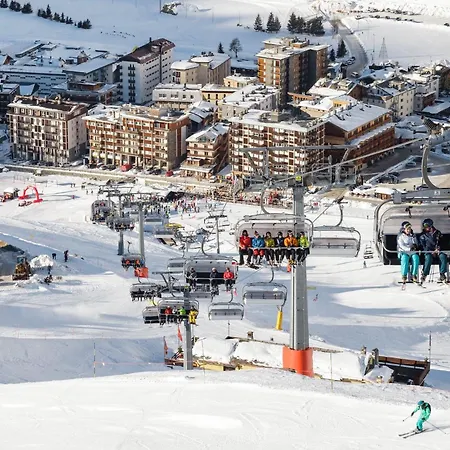 Hellochalet Derby - Heart Of Cervinia, Balcony & Lifts 1 Min Walk * 布勒伊-切尔维尼亚