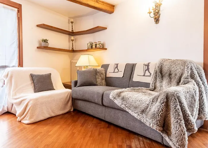 Hellochalet Derby - Heart Of Cervinia, Balcony & Lifts 1 Min Walk 布勒伊-切尔维尼亚