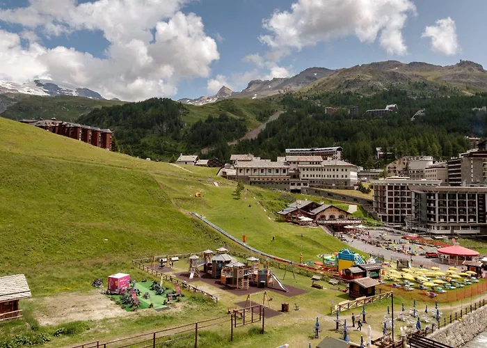 Hellochalet Derby - Heart Of Cervinia, Balcony & Lifts 1 Min Walk *