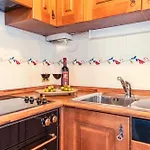 Apartment Hellochalet Derby - Heart Of Cervinia, Balcony & Lifts 1 Min Walk *
