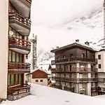 Hellochalet Derby - Heart Of Cervinia, Balcony & Lifts 1 Min Walk Apartment Breuil-Cervinia