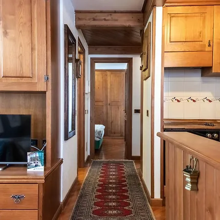 Hellochalet Derby - Heart Of Cervinia, Balcony & Lifts 1 Min Walk * Брей-Червінія