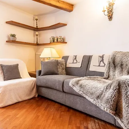 Hellochalet Derby - Heart Of Cervinia, Balcony & Lifts 1 Min Walk Брей-Червінія