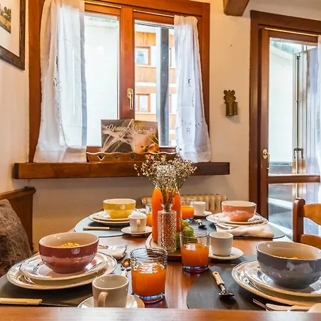 Apartment Hellochalet Derby - Heart Of Cervinia, Balcony & Lifts 1 Min Walk Breuil-Cervinia
