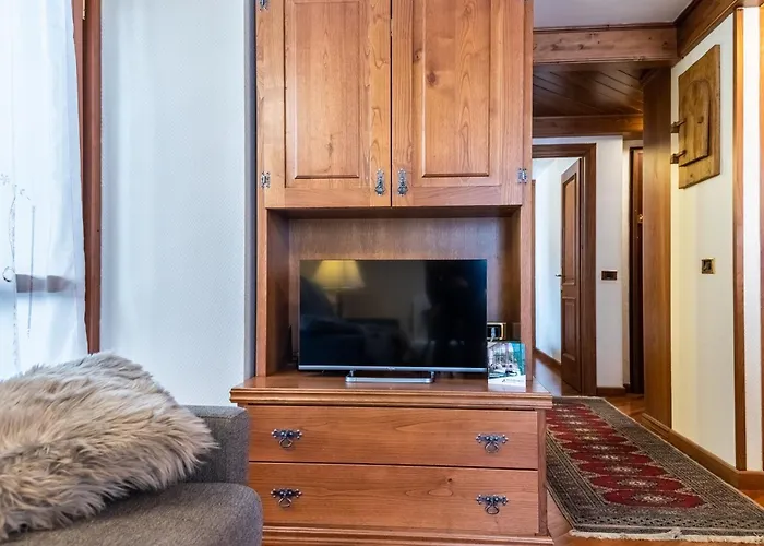 Apartment Hellochalet Derby - Heart Of Cervinia, Balcony & Lifts 1 Min Walk *