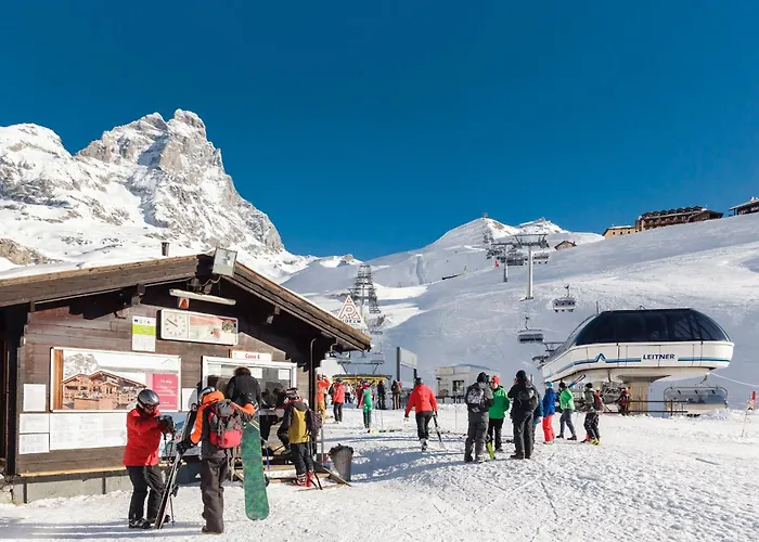 Hellochalet Derby - Heart Of Cervinia, Balcony & Lifts 1 Min Walk *